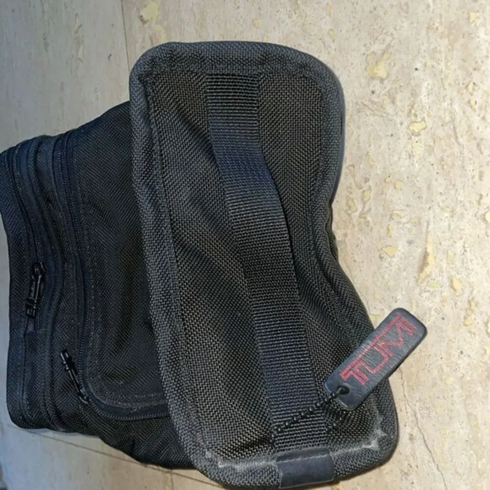 Tumi - Alpha Travel Kit Toiletry‎ Bag - Black 2691D3